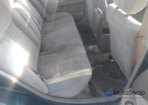 2000 Toyota Camry Le from USA, damaged, VIN 4T1BG22K5YU942110